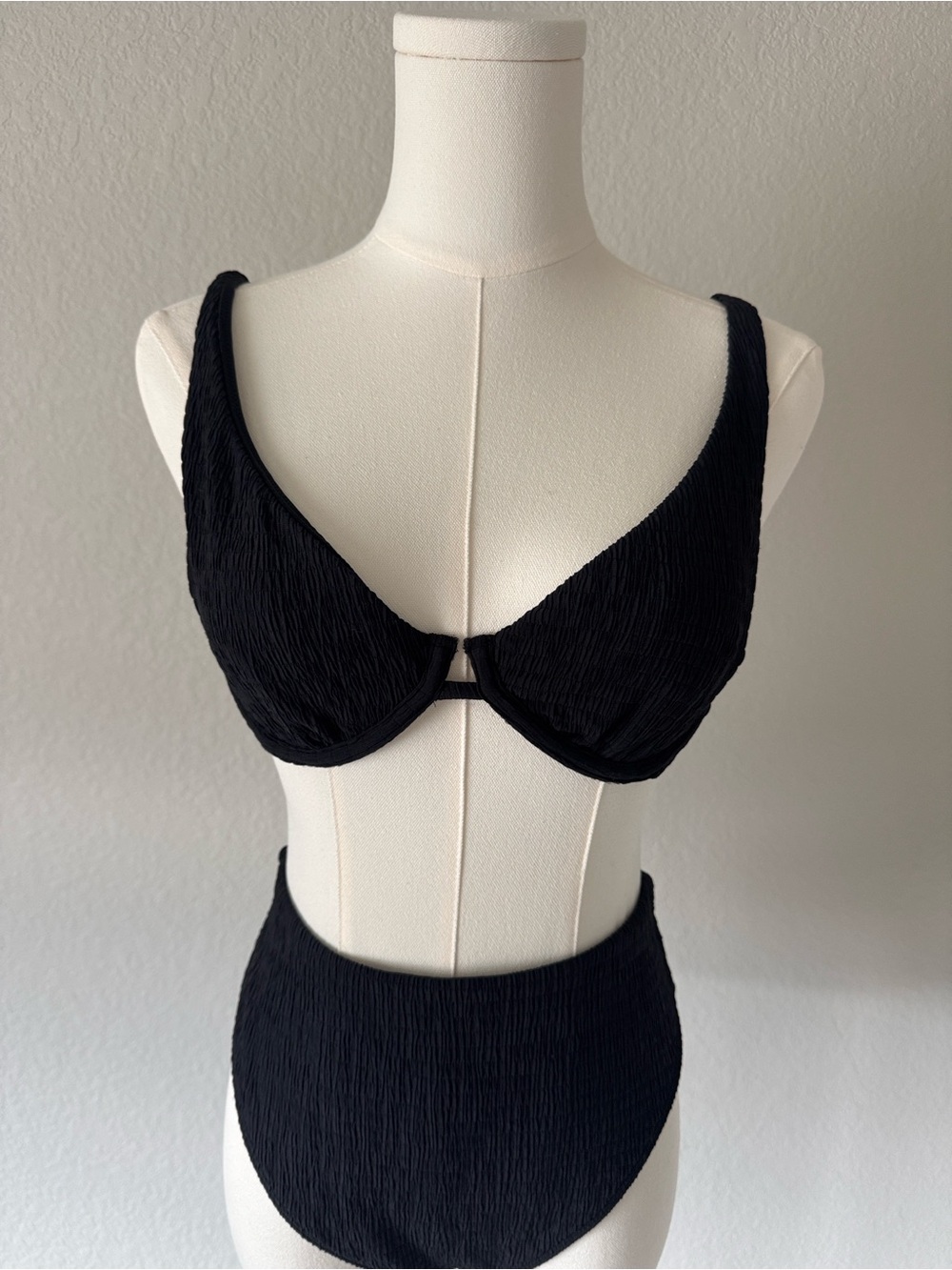 Abercrombie & Fitch High Apex Underwire Bikini Set Black Smocked Size Small